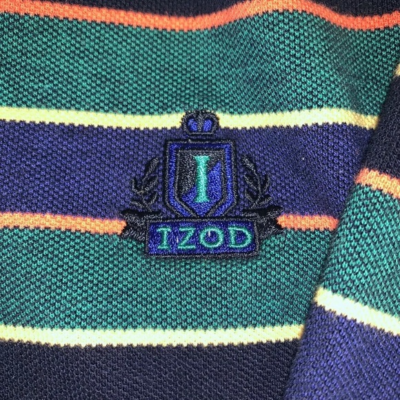 Vintage Izod crest t shirt - Picture 2 of 4